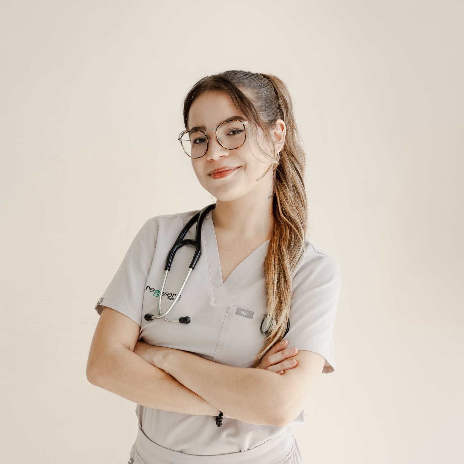 Dra. Harim Isabel López Ansoleaga — Médica · Atención Integrativa