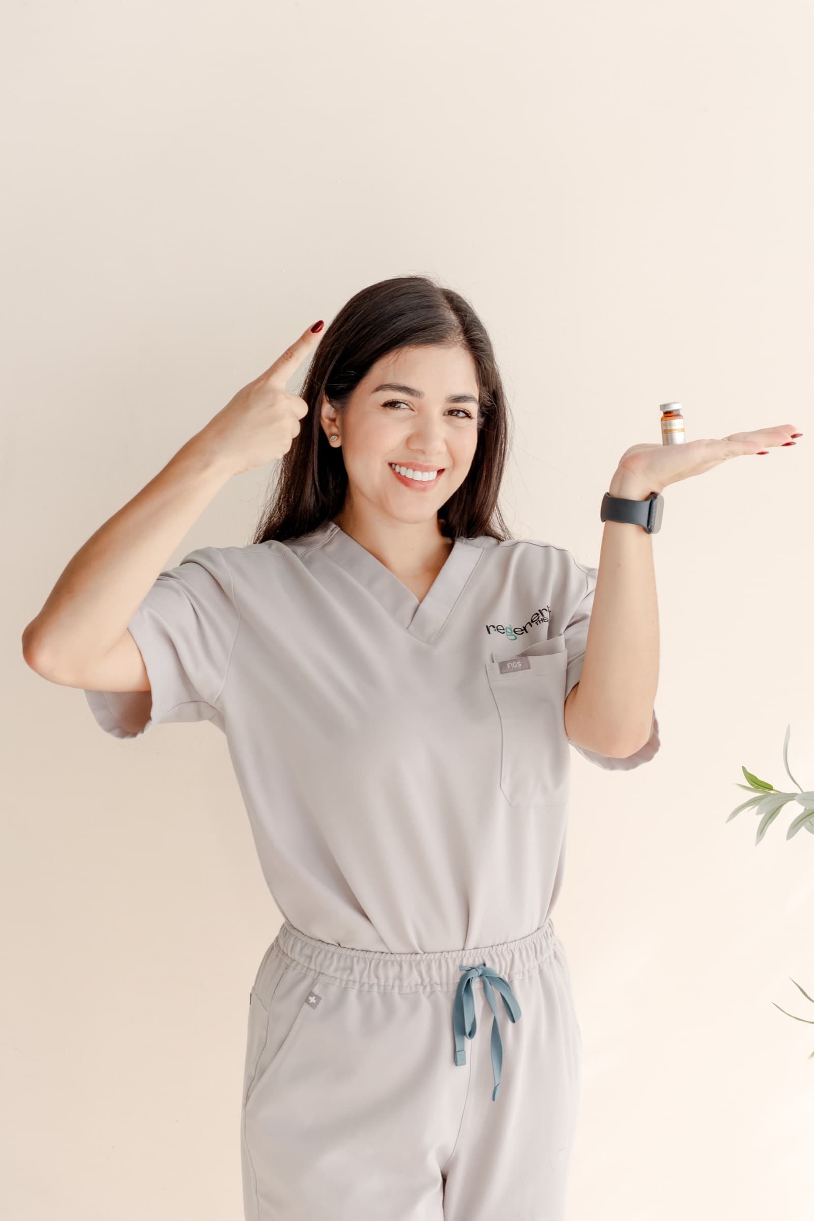 IV vitamin therapy and NAD+ infusions at Regeneris Therapy clinic in Cancun