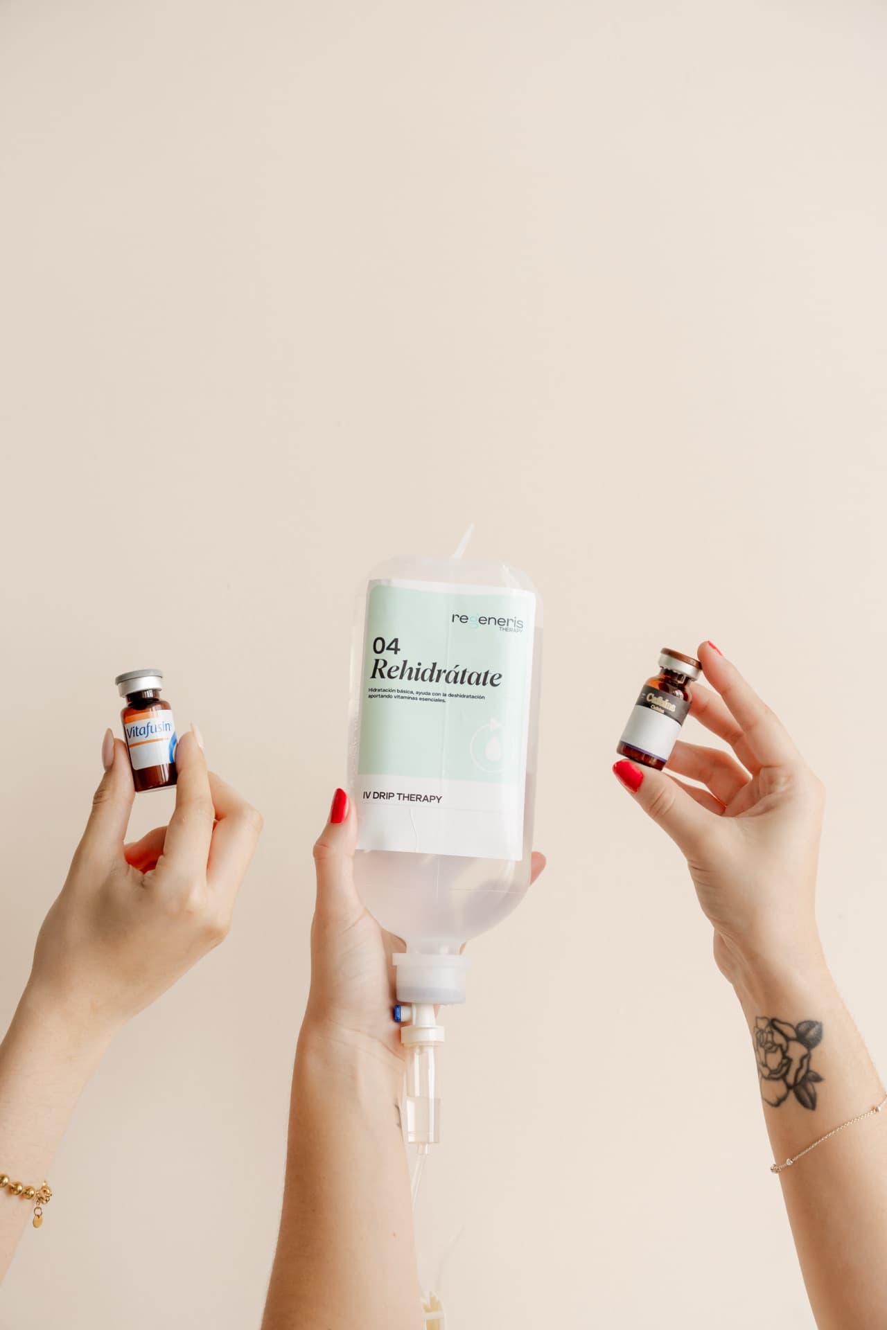 Molecular hydrogen therapy session for antioxidant support at Regeneris Therapy.